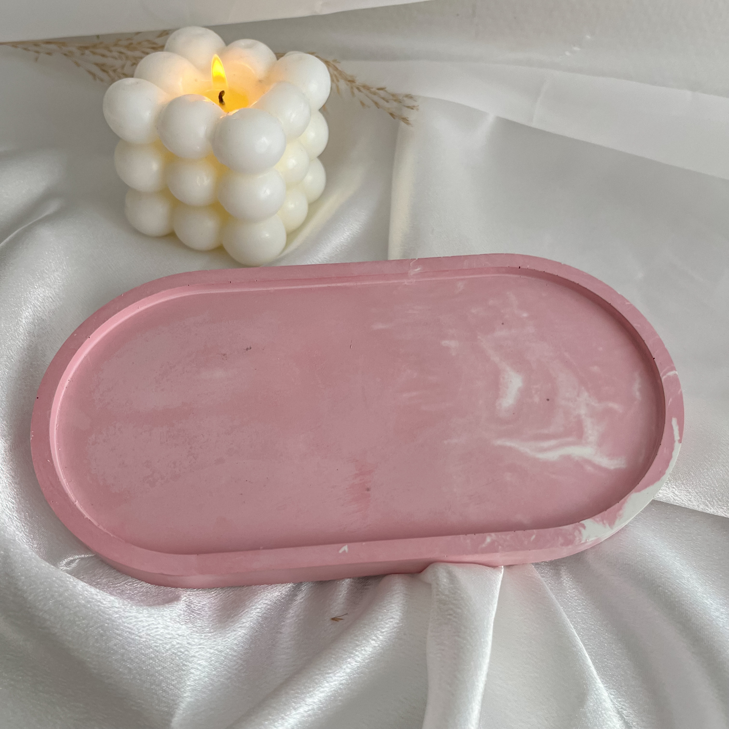 Plateau ovale Rose marbré.