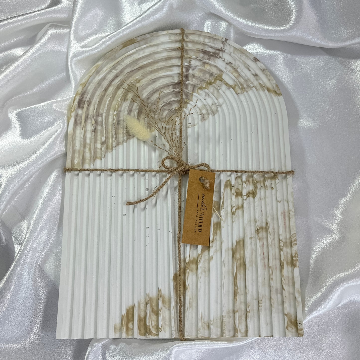 Grand plateau Arc beige et blanc